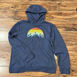 Mens Mountain and Isles Hoodie in Dark blue, Size Large (NEVER WORN)